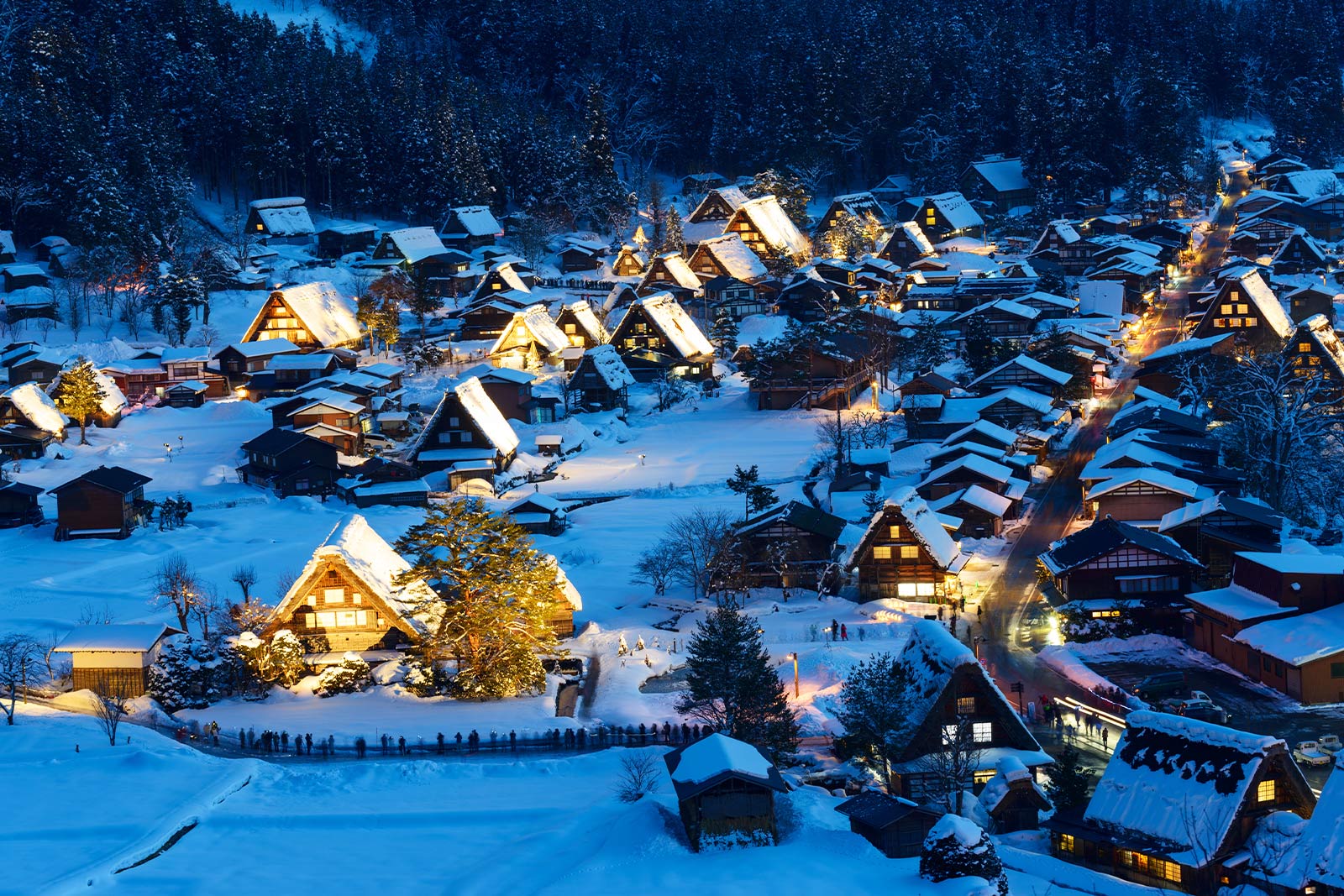 白川鄉合掌村點燈