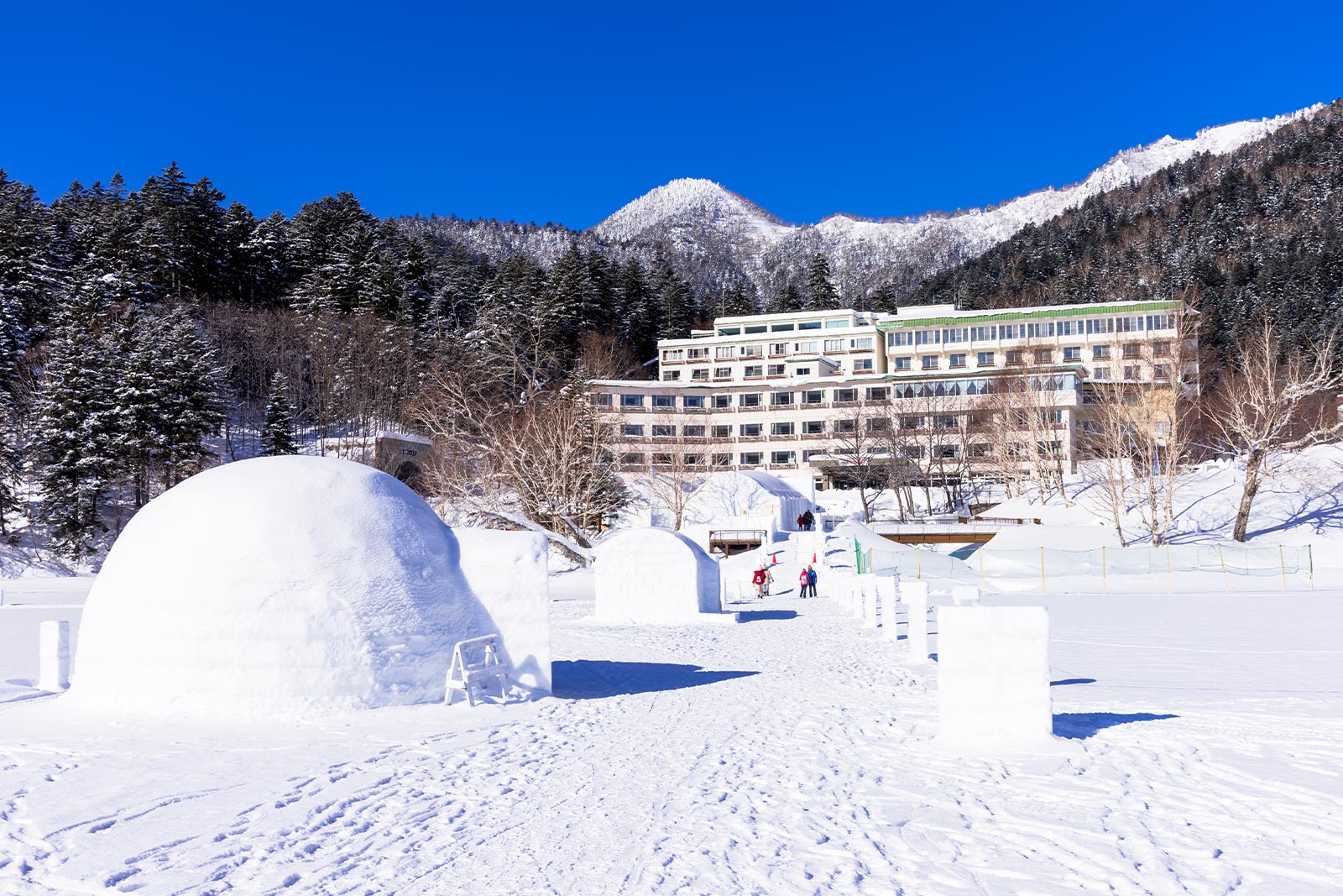 然別湖冰上村