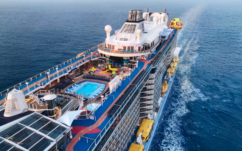 Spectrum of the Seas